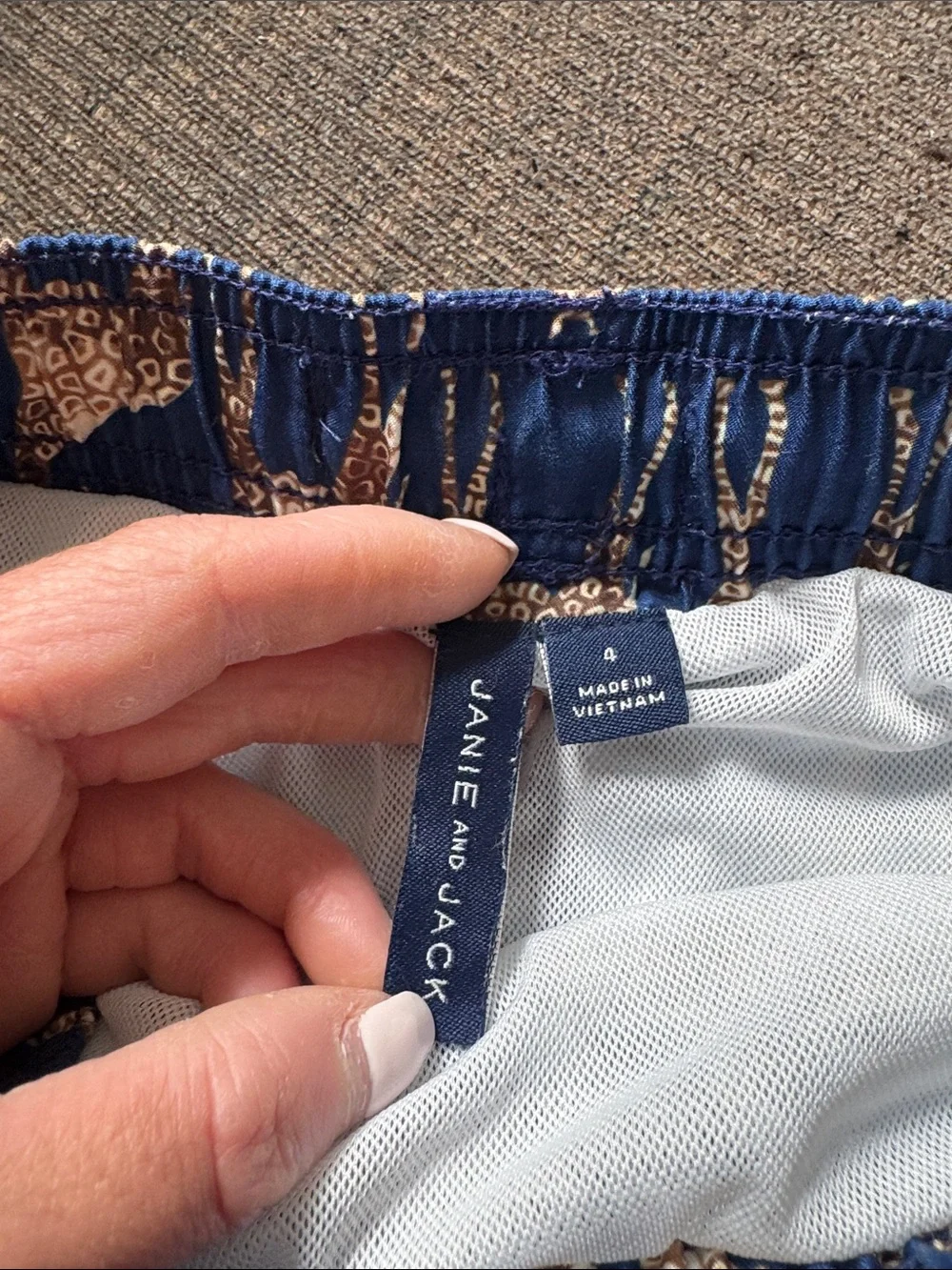 Janie & Jack boys swim trunks size 4